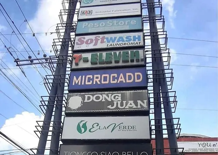 Free Wi-fi And Pool Persimmon アパート セブ市