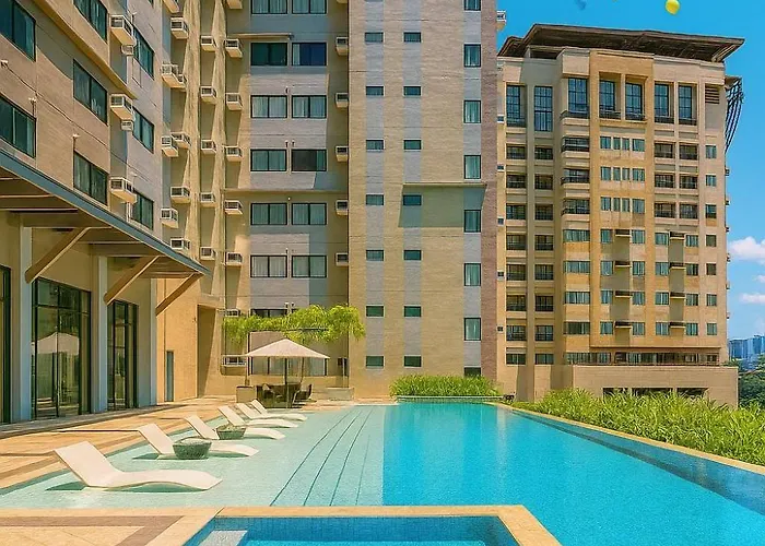 Free Wi-fi And Pool Persimmon * セブ市