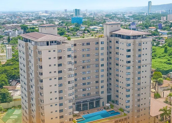 Free Wi-fi And Pool Persimmon セブ市